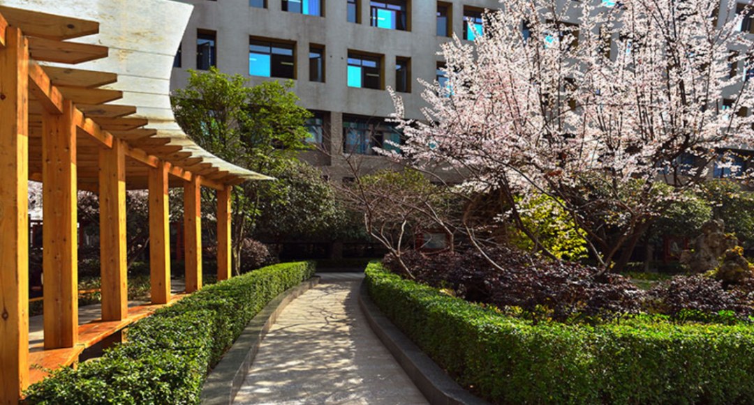 中和中学校园一景